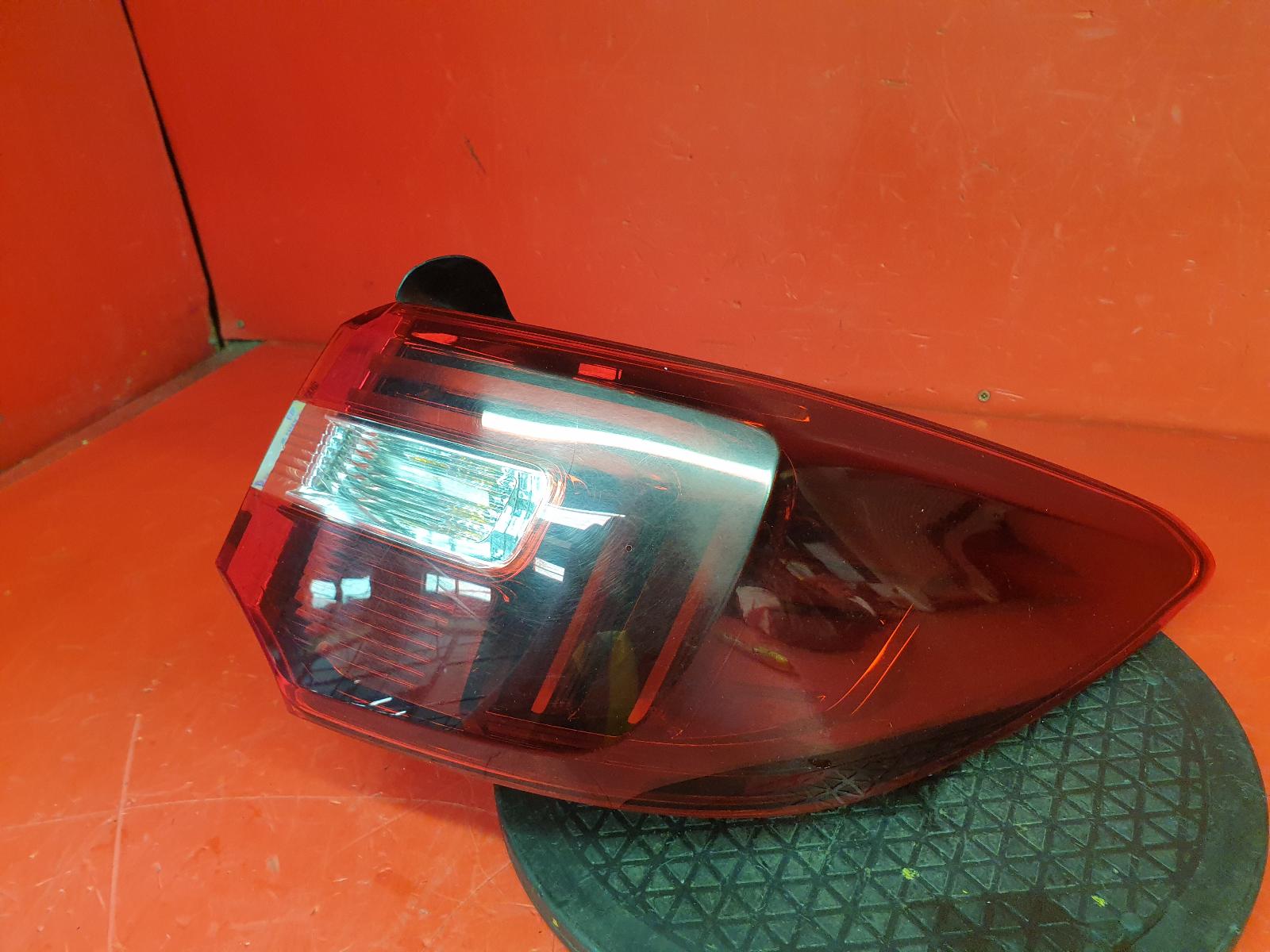 View Auto part R Taillight Vauxhall Grandland X 2019