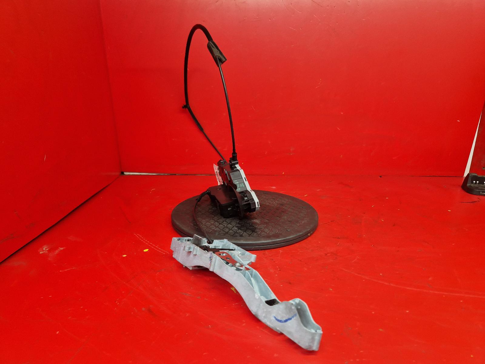 View Auto part Door Lock Assembly Peugeot 207 2010