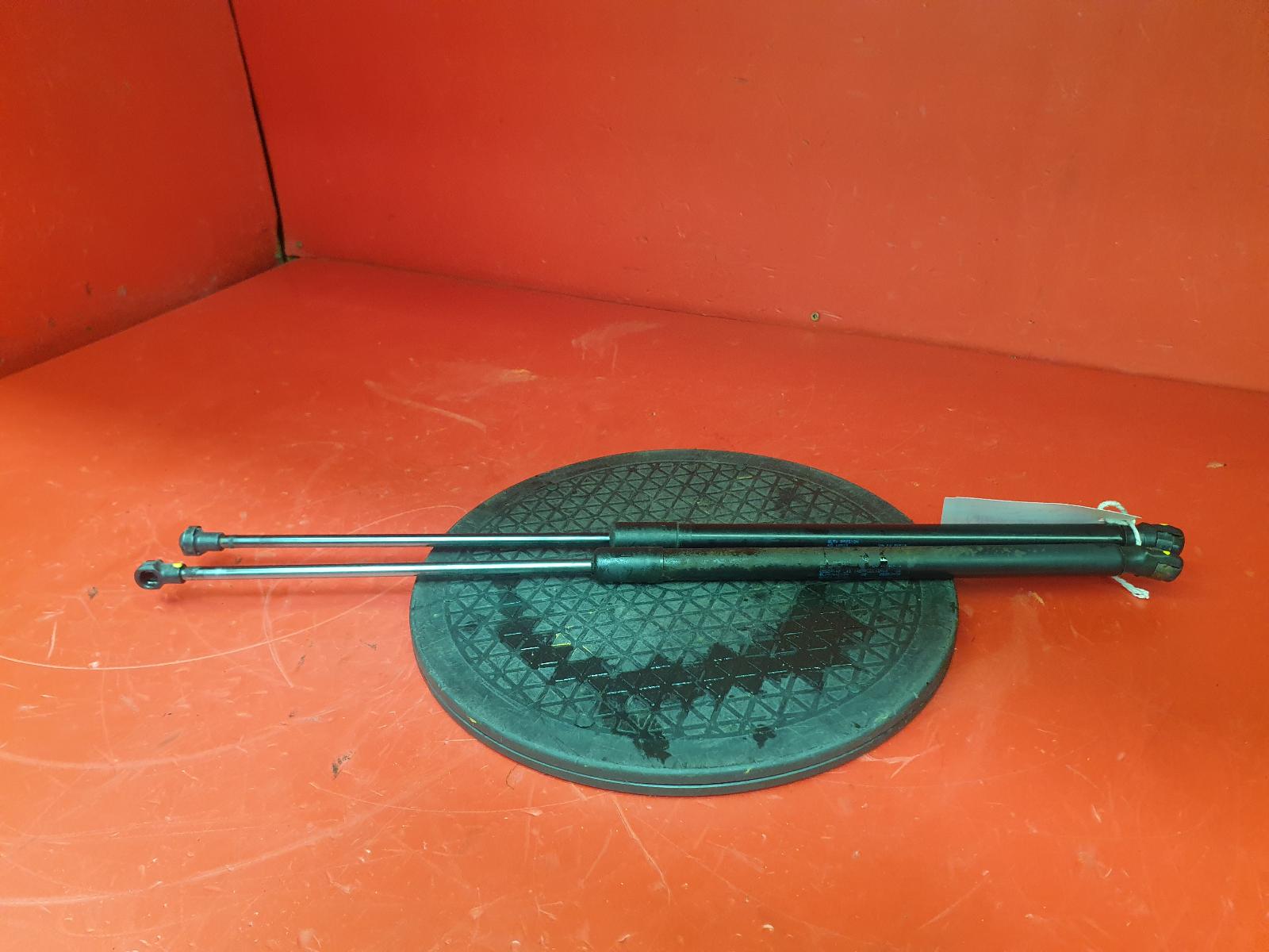 View Auto part Hatch Strut/Shock Seat Ibiza 2010