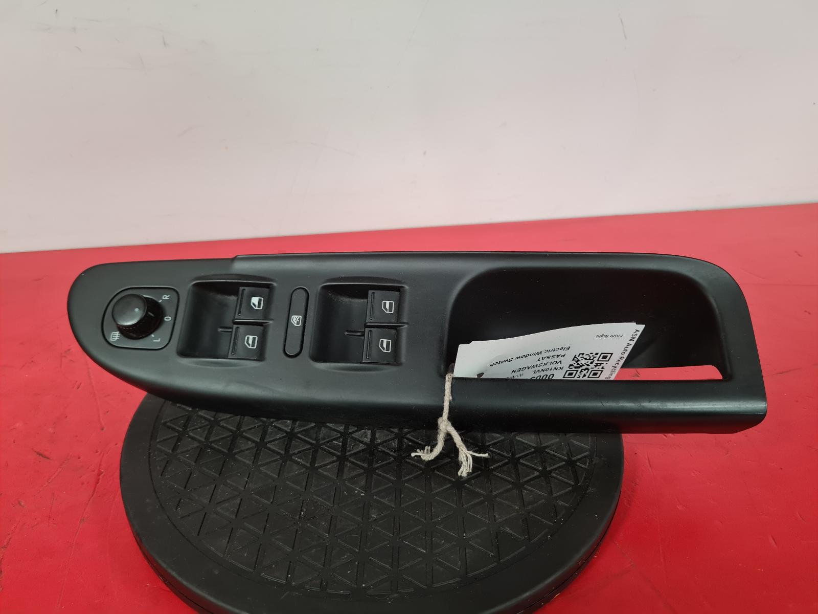 View Auto part Elect. Window Switch Volkswagen Passat 2010