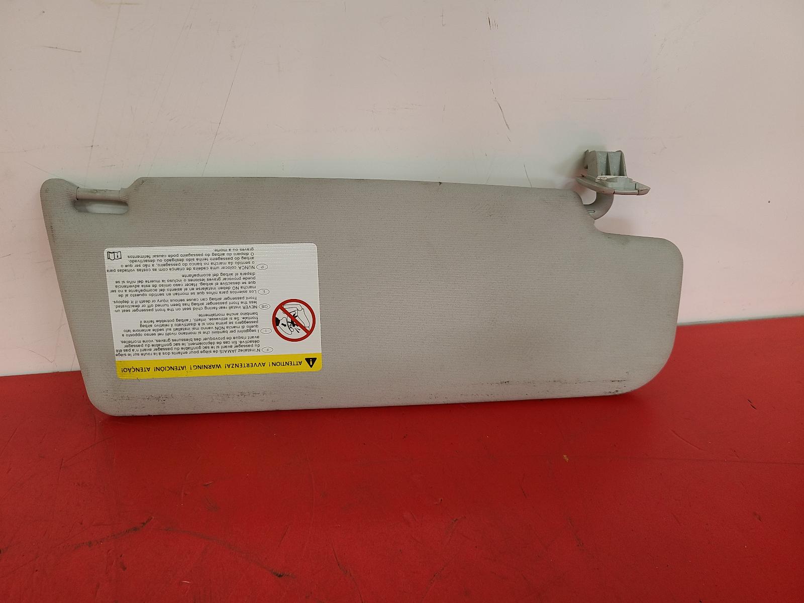 View Auto part Sun visor Volkswagen Passat 2010