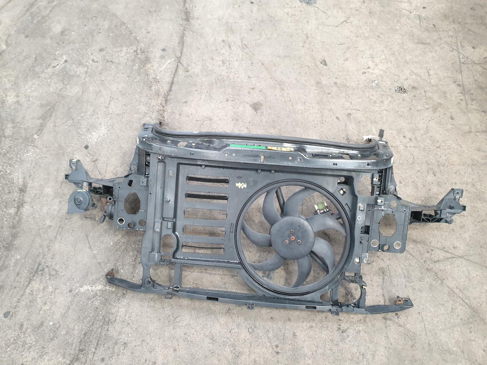 View Auto part Front Panel Mini (bmw) Mini 2008