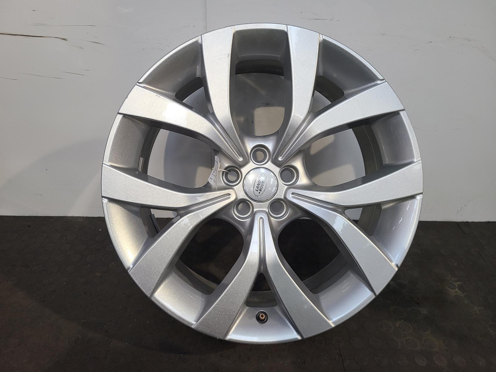 View Auto part Wheel Land Rover Range Rover Evoque 2021