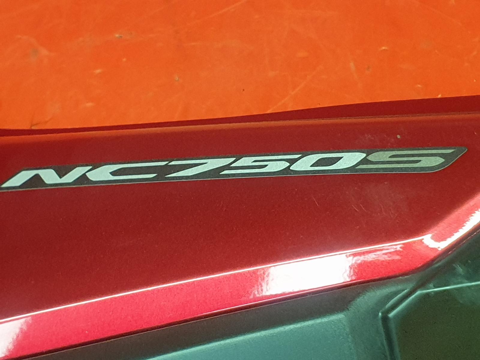 View Auto part Side Panel Left Honda Nc 750 2021
