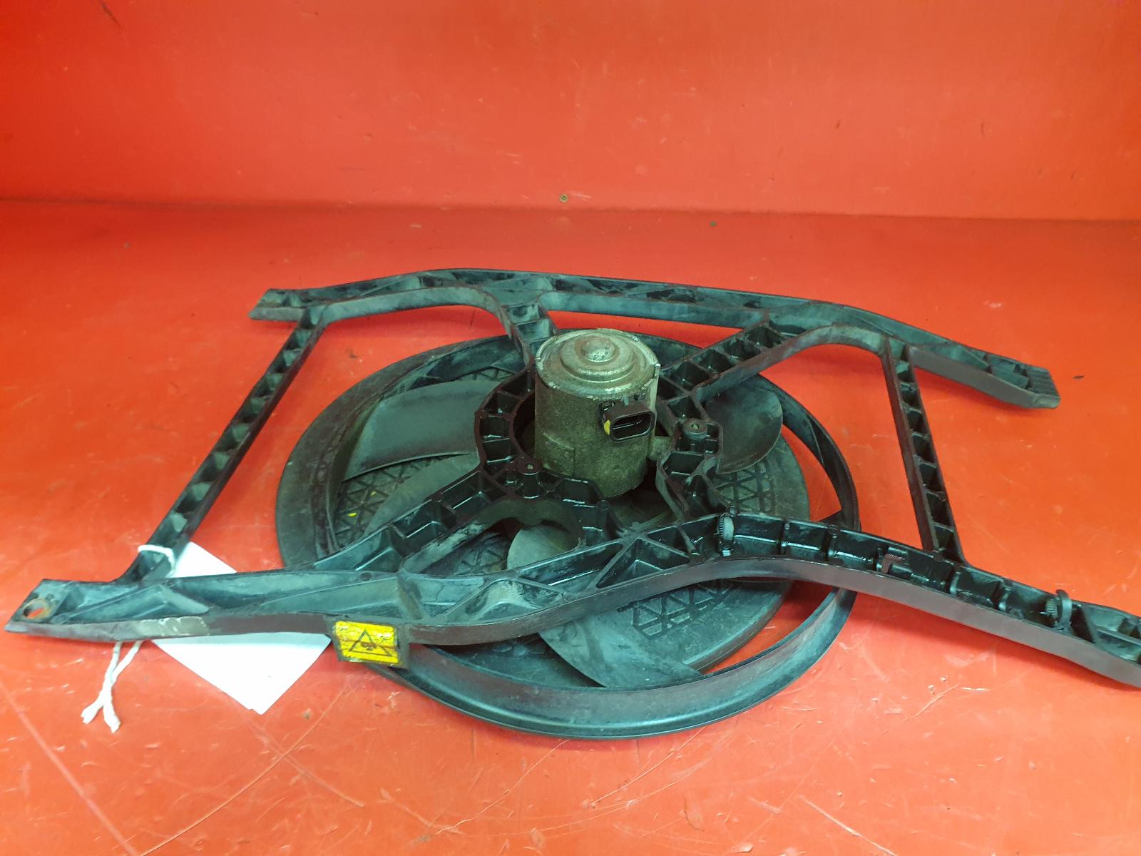 View Auto part Engine Cooling Motor Ford Ka 2013