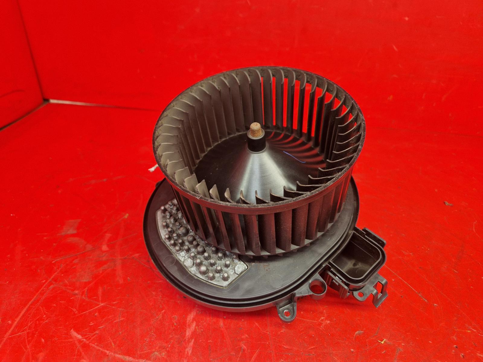 View Auto part Heater Motor/Assembly Bmw 1 Series 2014