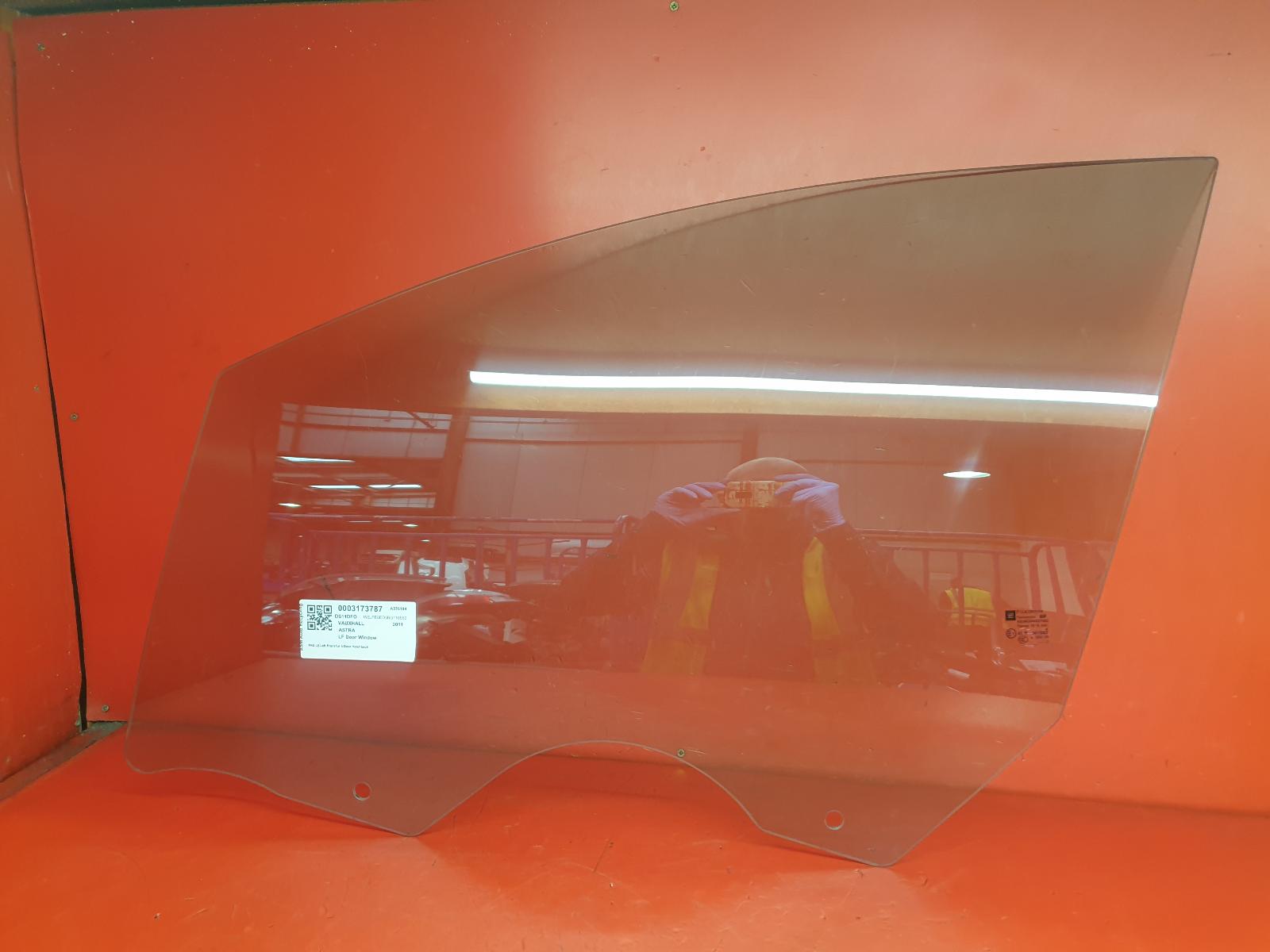 View Auto part LF Door Window Vauxhall Astra 2011