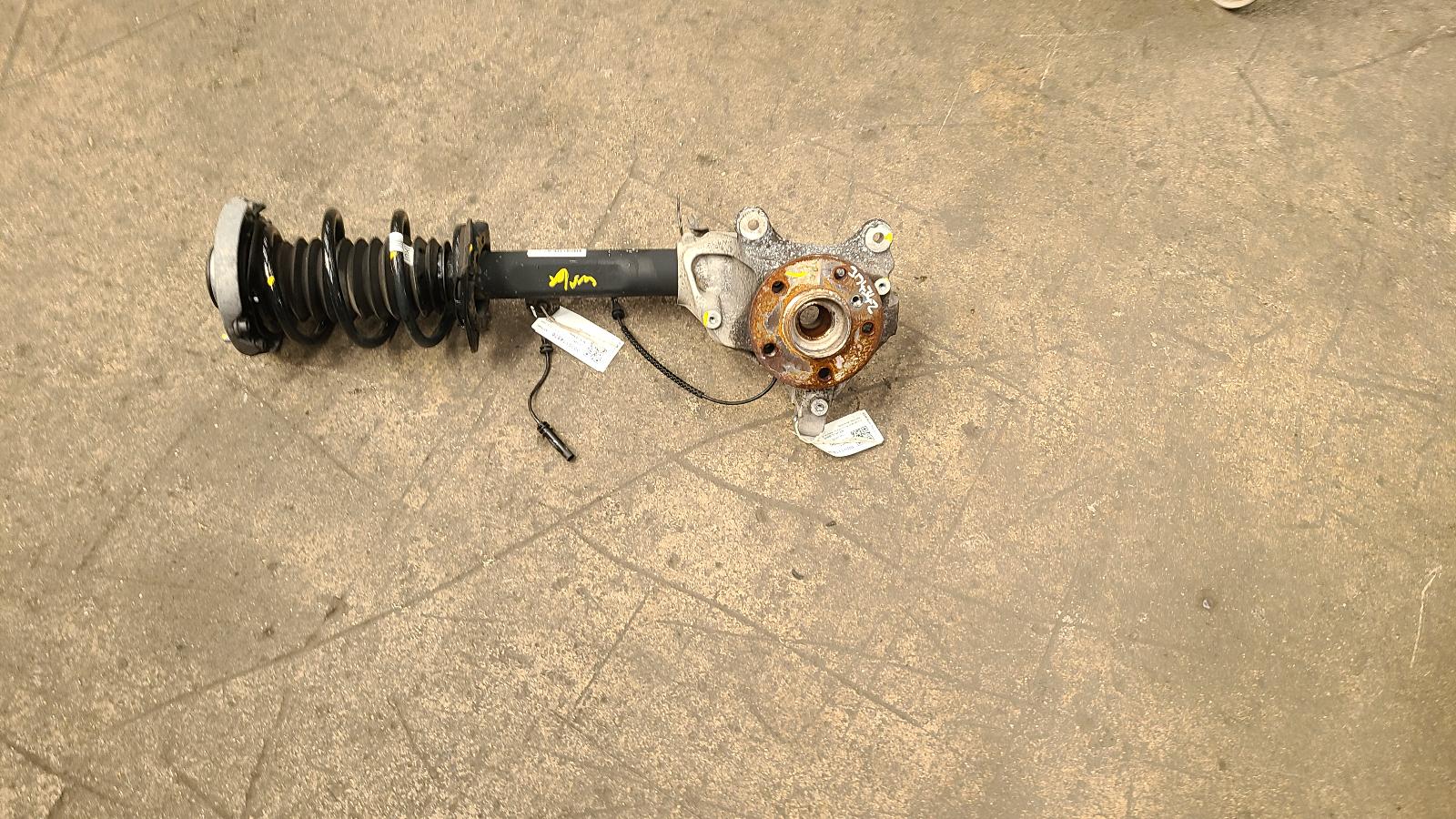 View Auto part RF Strut Mini (bmw) Countryman 2019
