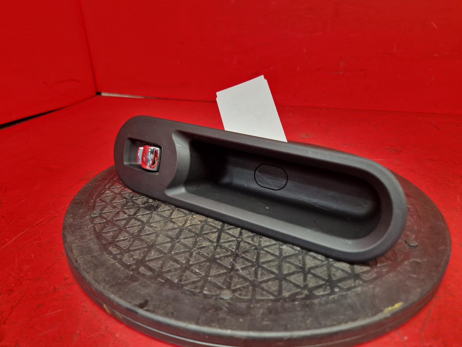 View Auto part Elect. Window Switch Mini (bmw) Countryman 2019