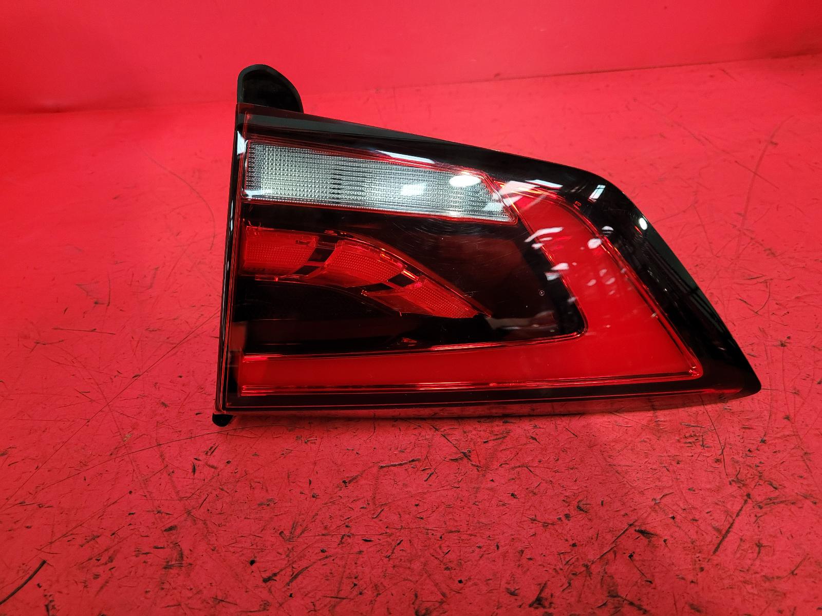 View Auto part R Taillight Mg Zs 2022