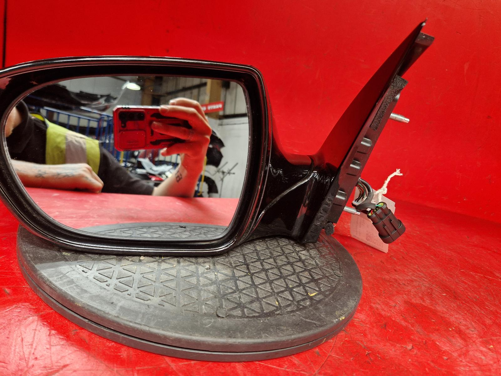 View Auto part L Door Mirror Hyundai I40 2016