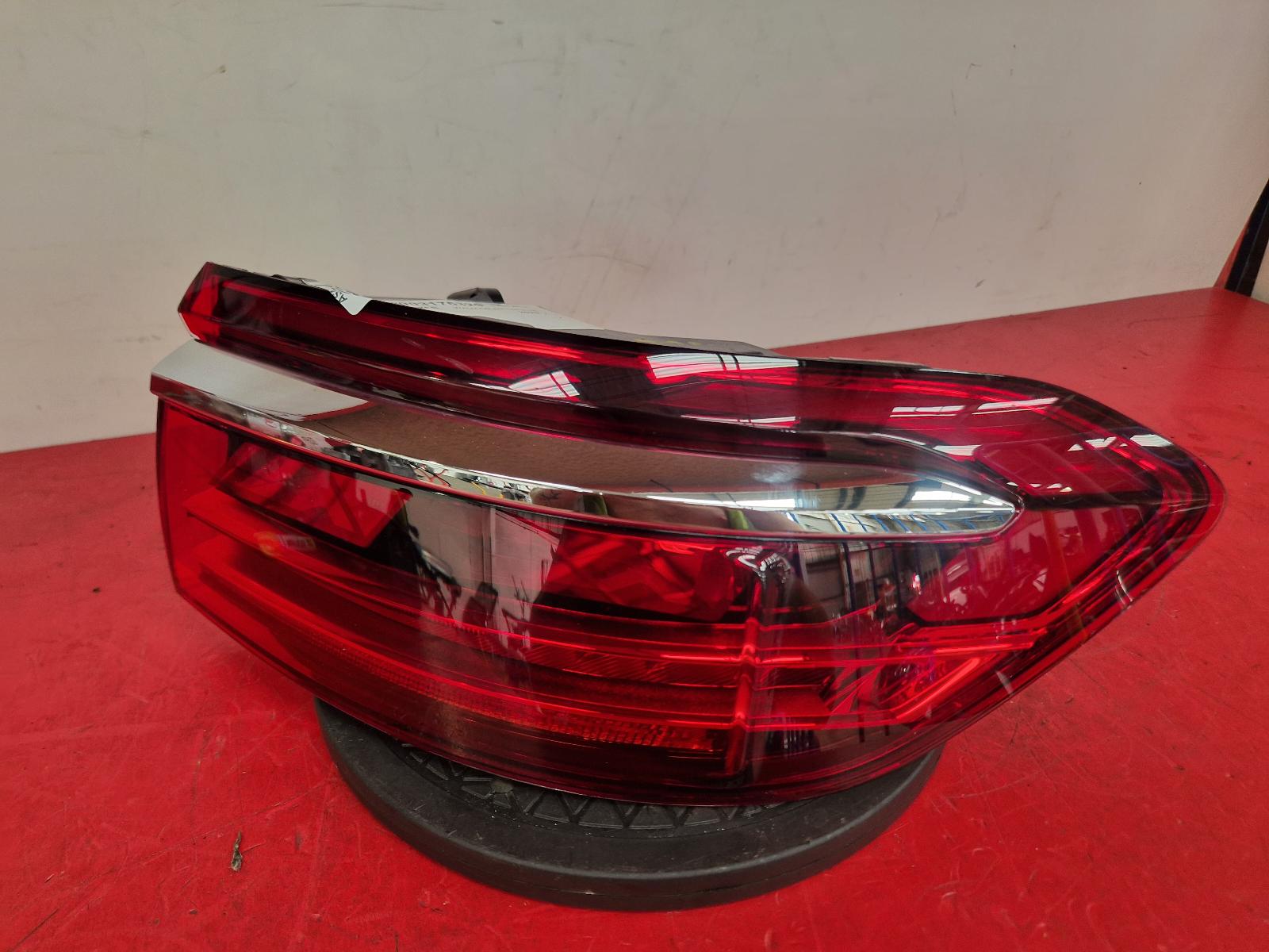 View Auto part R Taillight Audi A8 2023