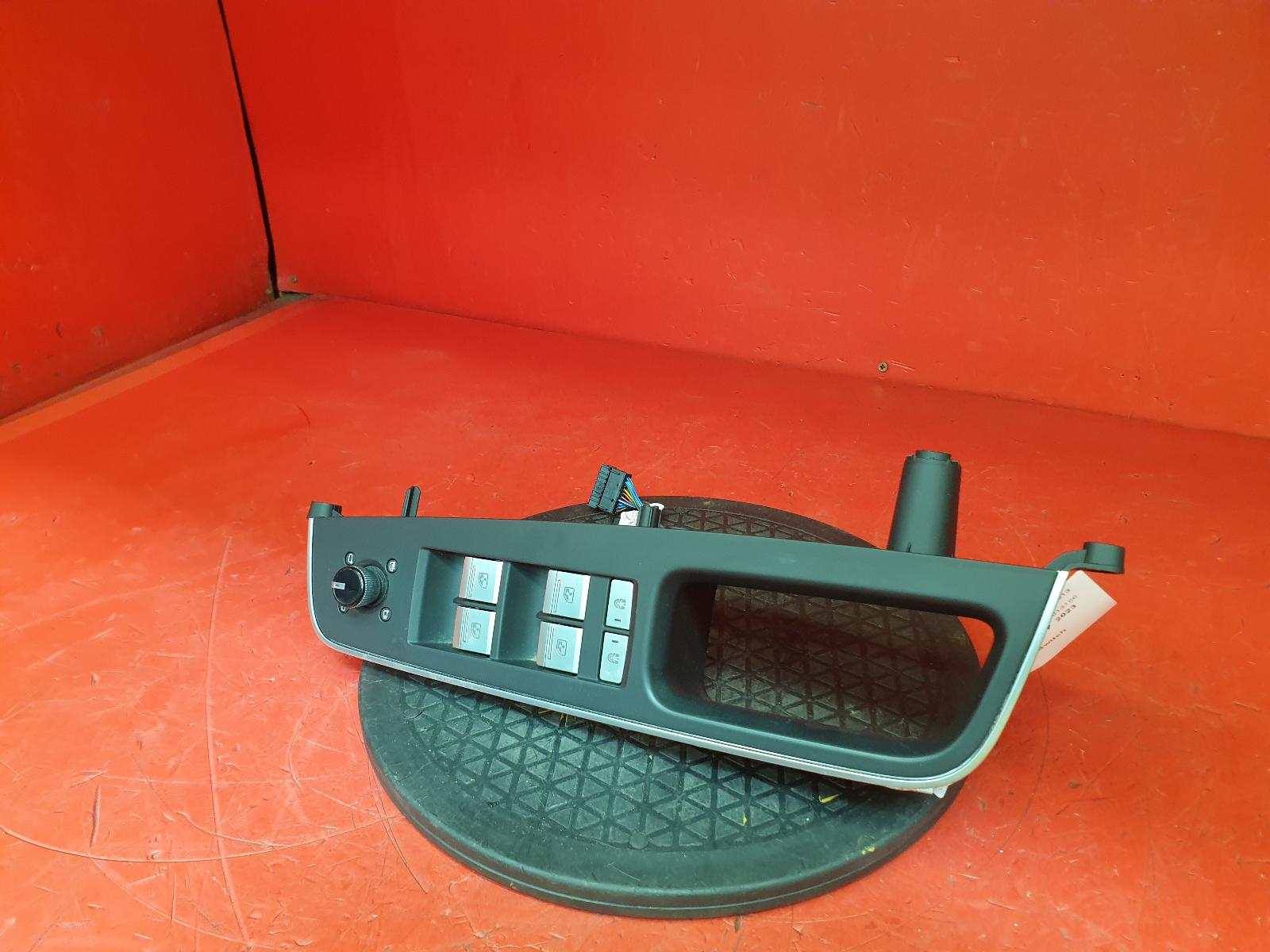 View Auto part Elect. Window Switch Audi A8 2023