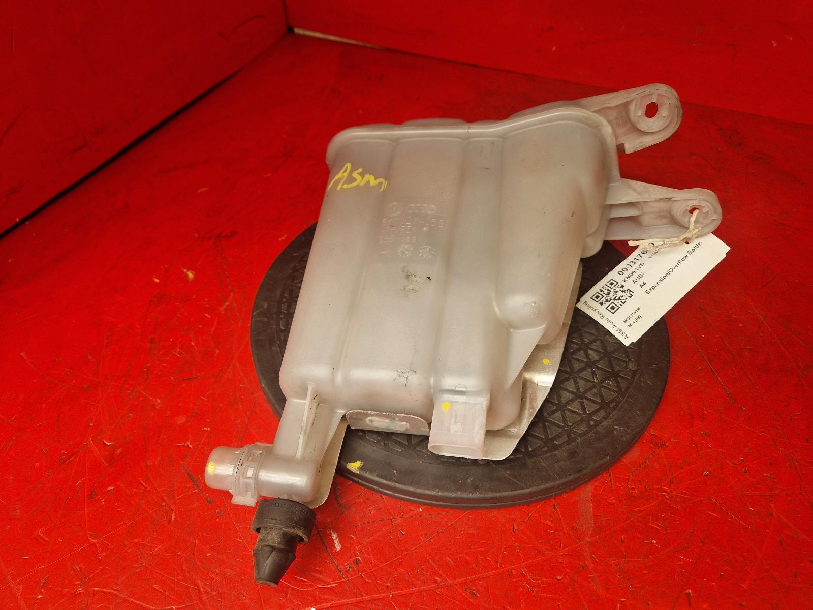 View Auto part Overflow Bottle Audi A4 2009
