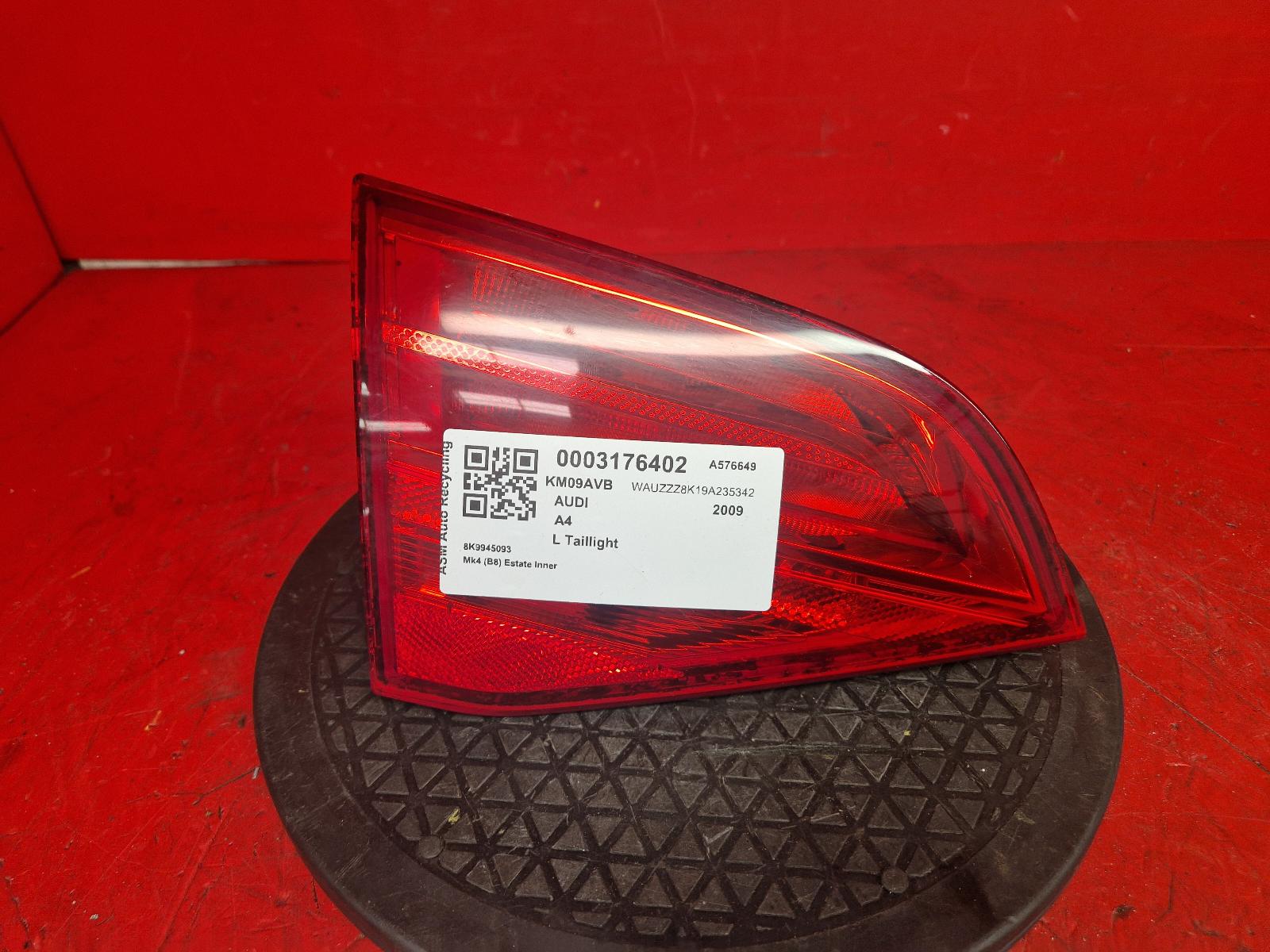 View Auto part L Taillight Audi A4 2009