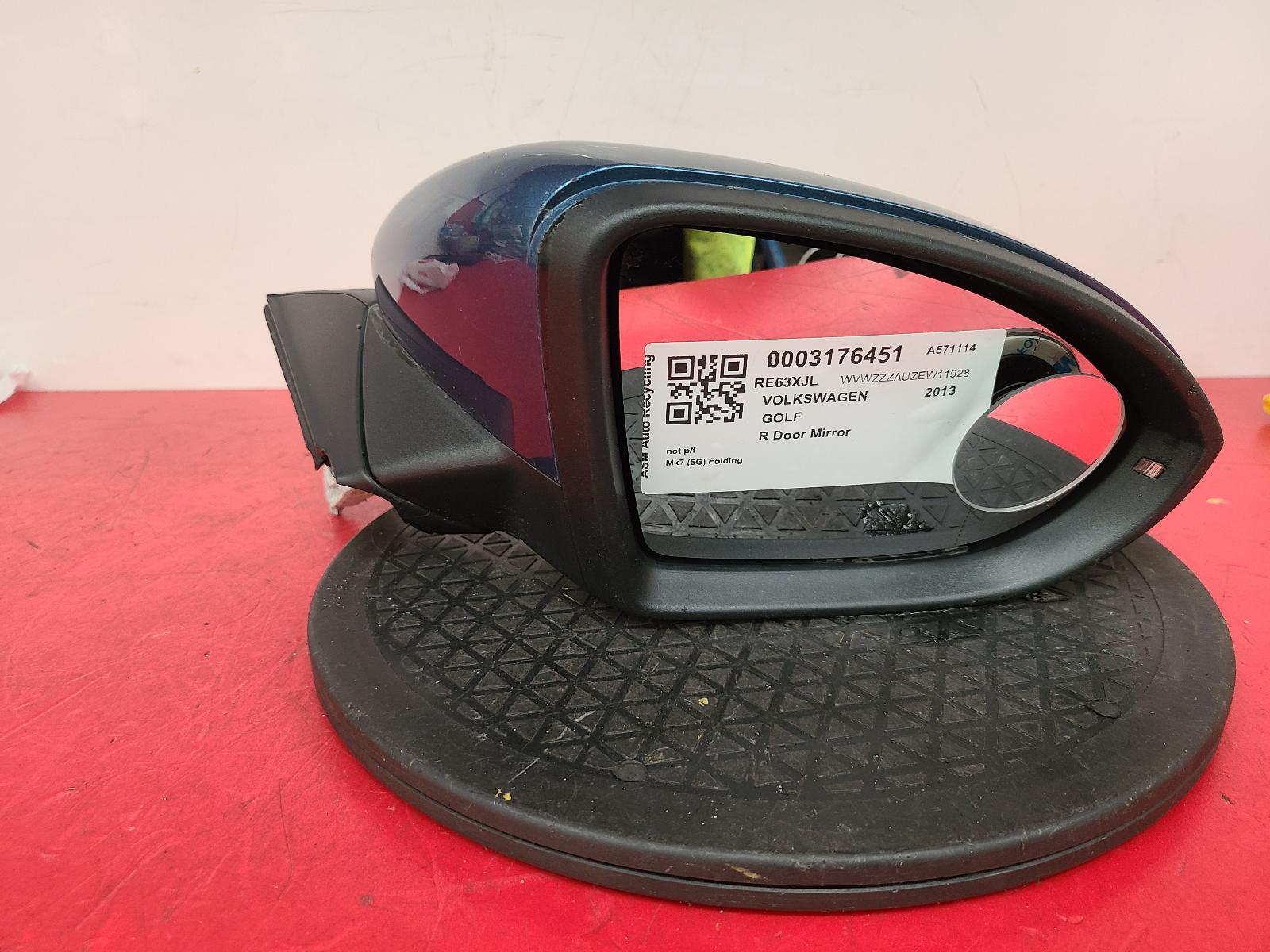 View Auto part R Door Mirror Volkswagen Golf 2013