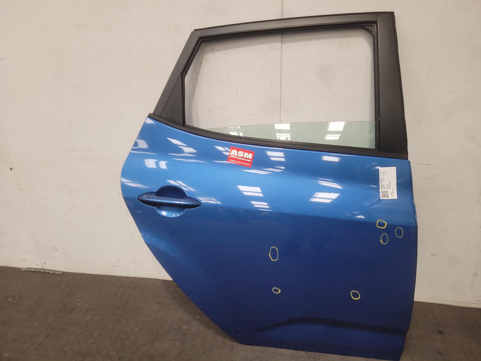 View Auto part R Rear Door Kia Venga 2010