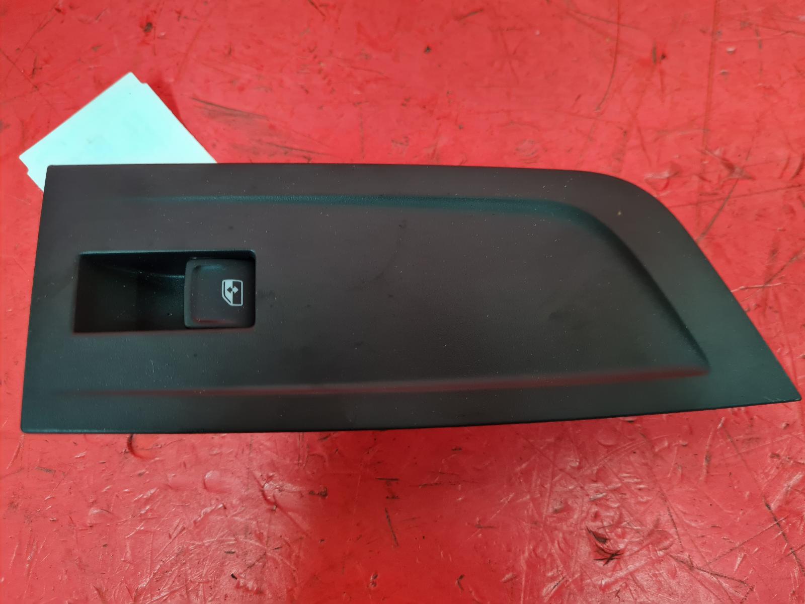 View Auto part Elect. Window Switch Skoda Octavia 2024