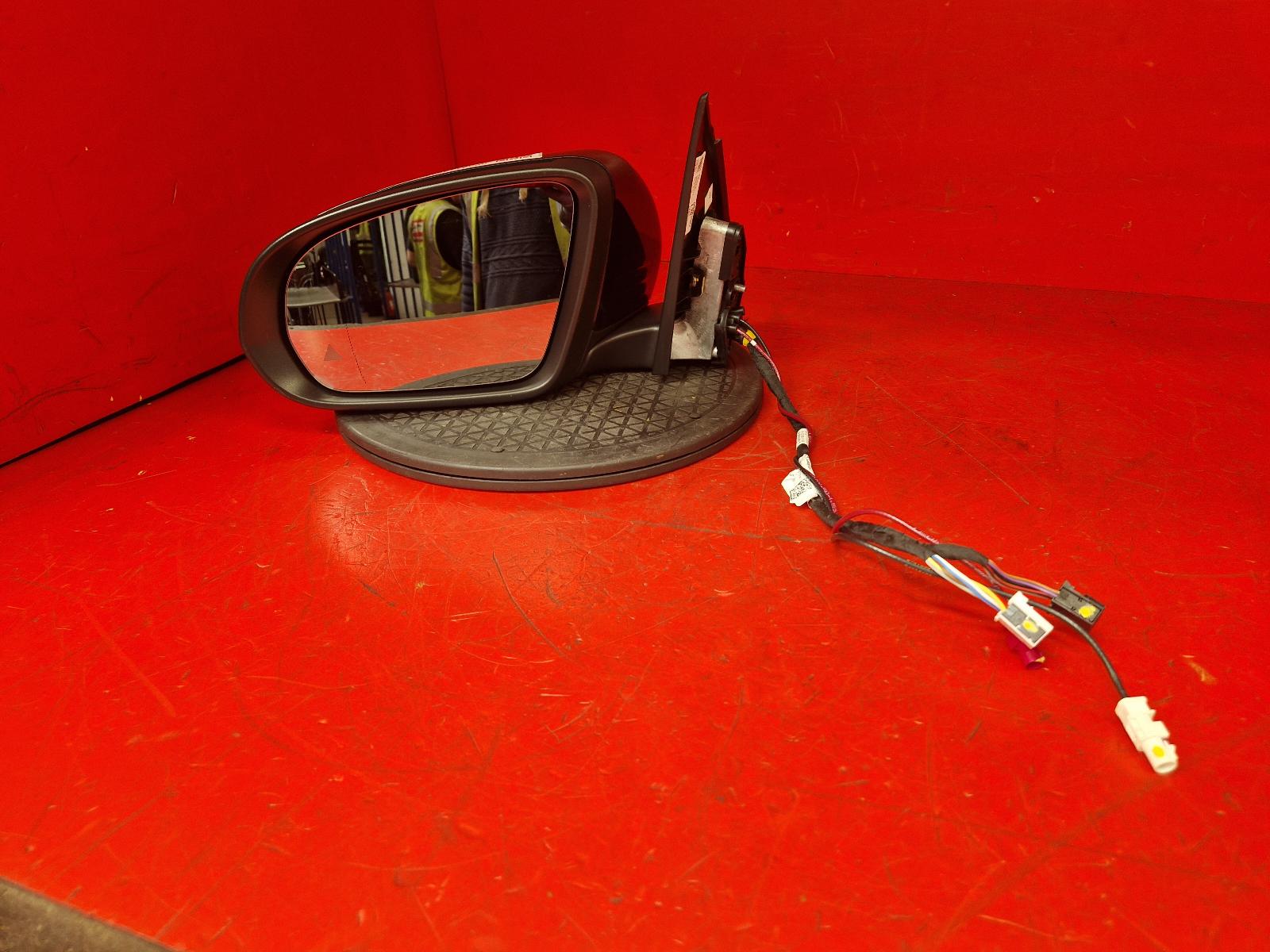 View Auto part L Door Mirror Mercedes Eqb 2024