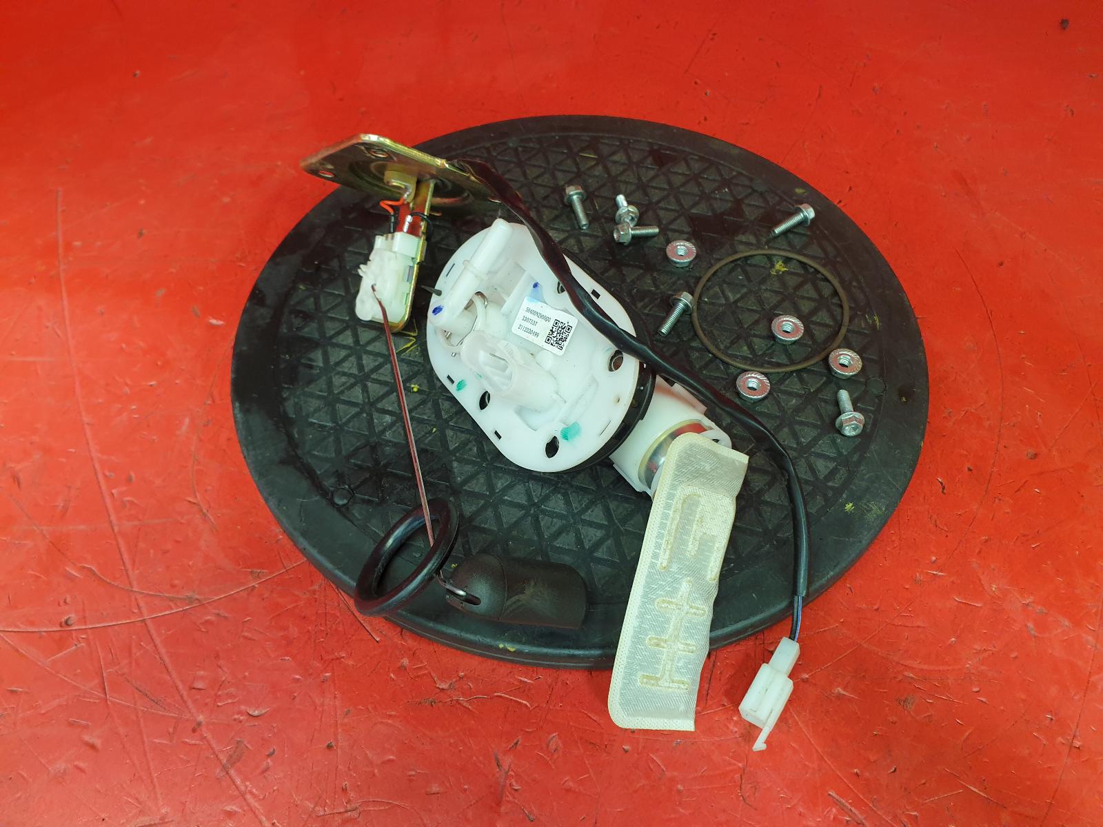 View Auto part Fuel Pump Benelli Leoncino 125 E5 2023