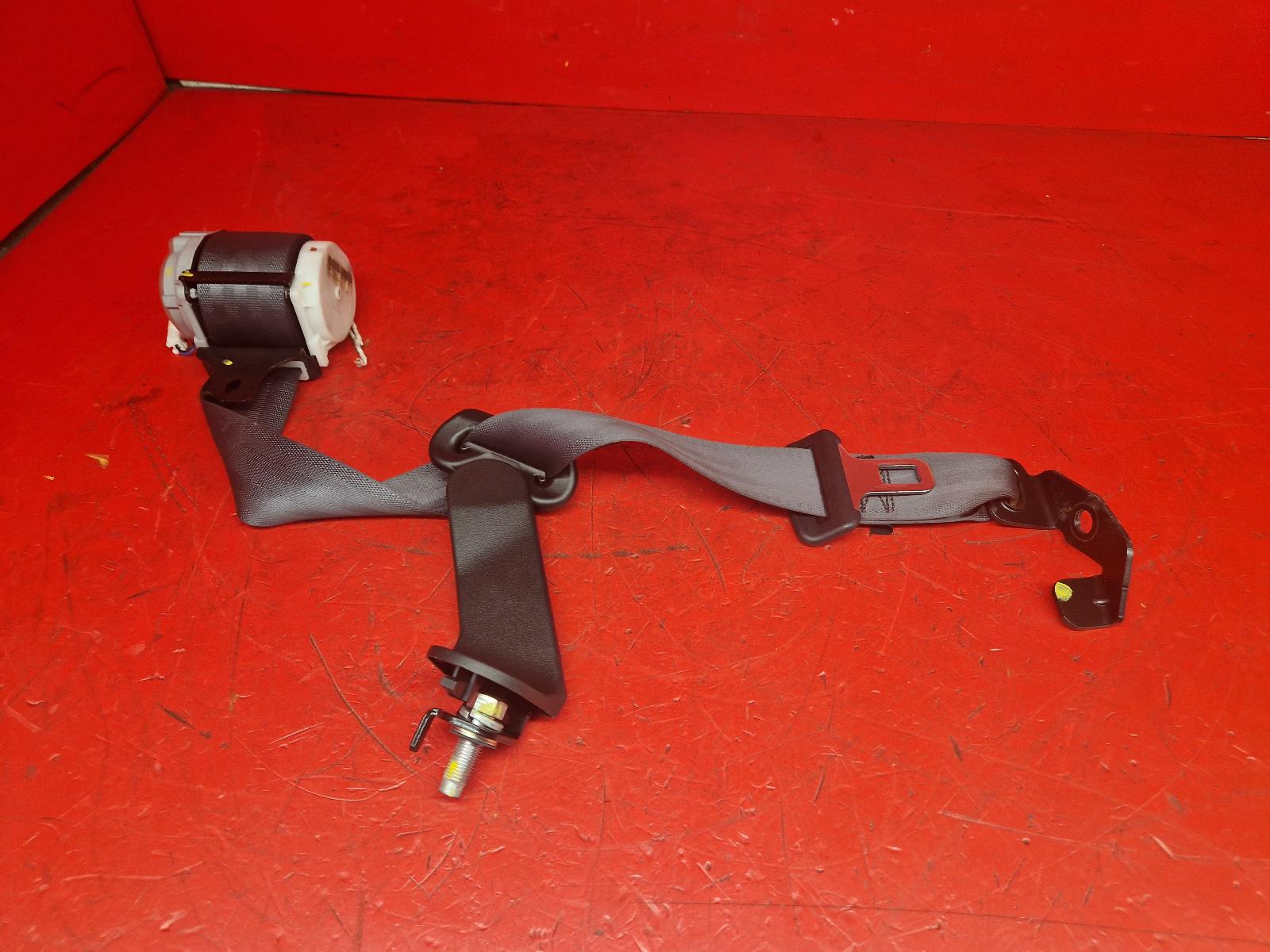 View Auto part Seat Belt Honda Jazz 2011