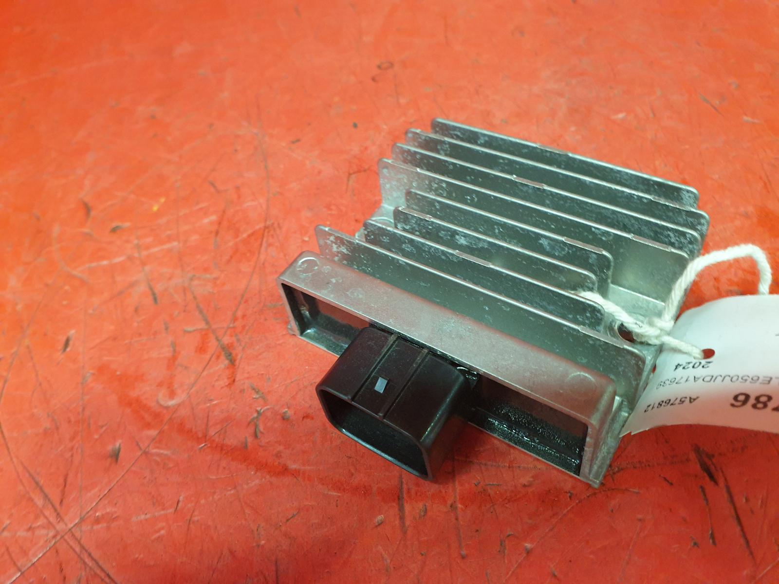 View Auto part Regulator/Rectifier Kawasaki Kle 650 Versys 2024