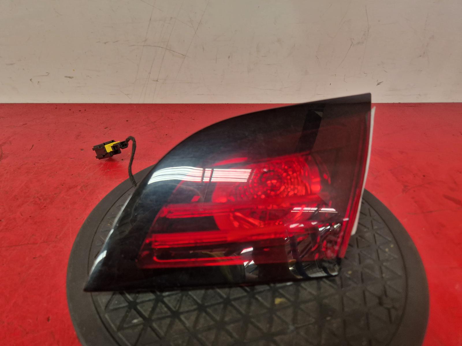 View Auto part R Taillight Citroen Ds4 2013