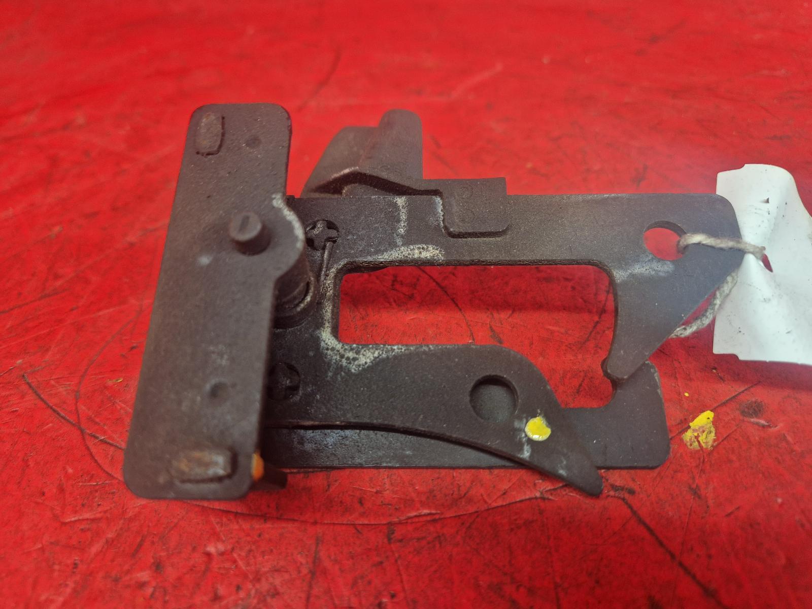 View Auto part Bonnet Latch Mercedes C Class 2009