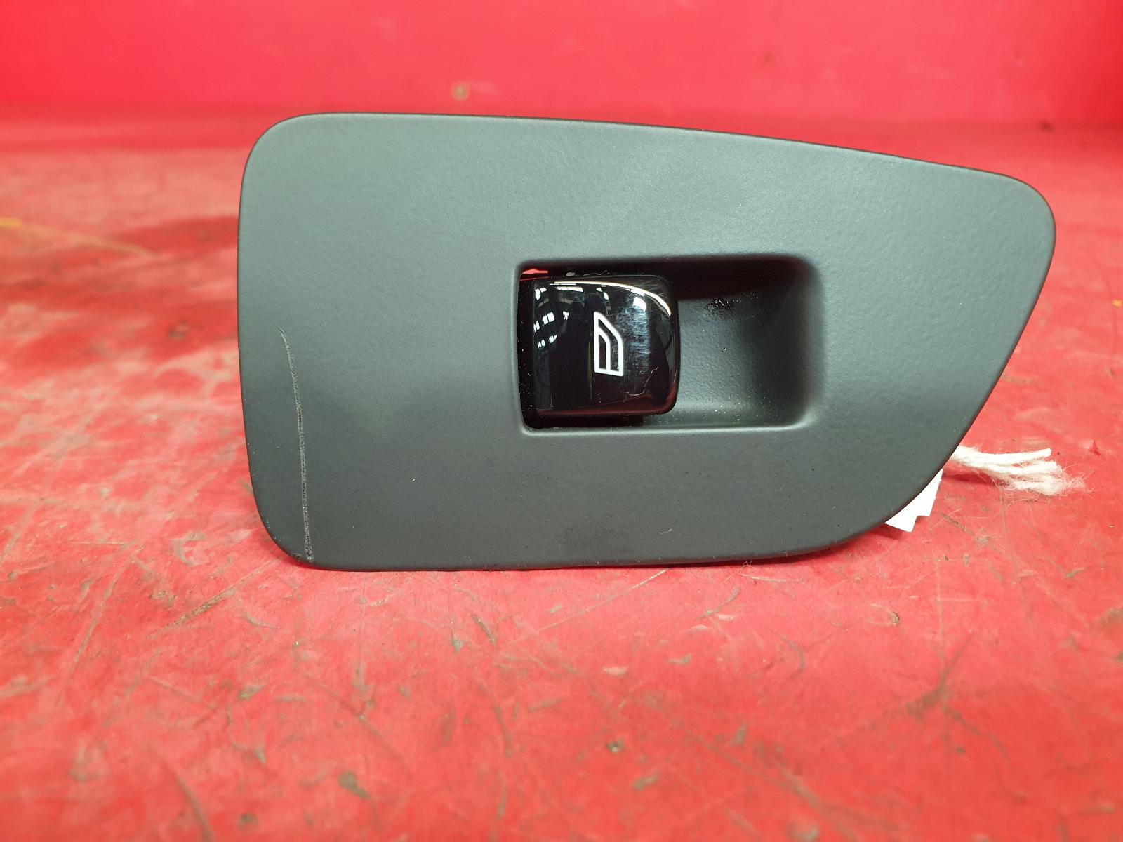 View Auto part Elect. Window Switch Volvo V90 2023