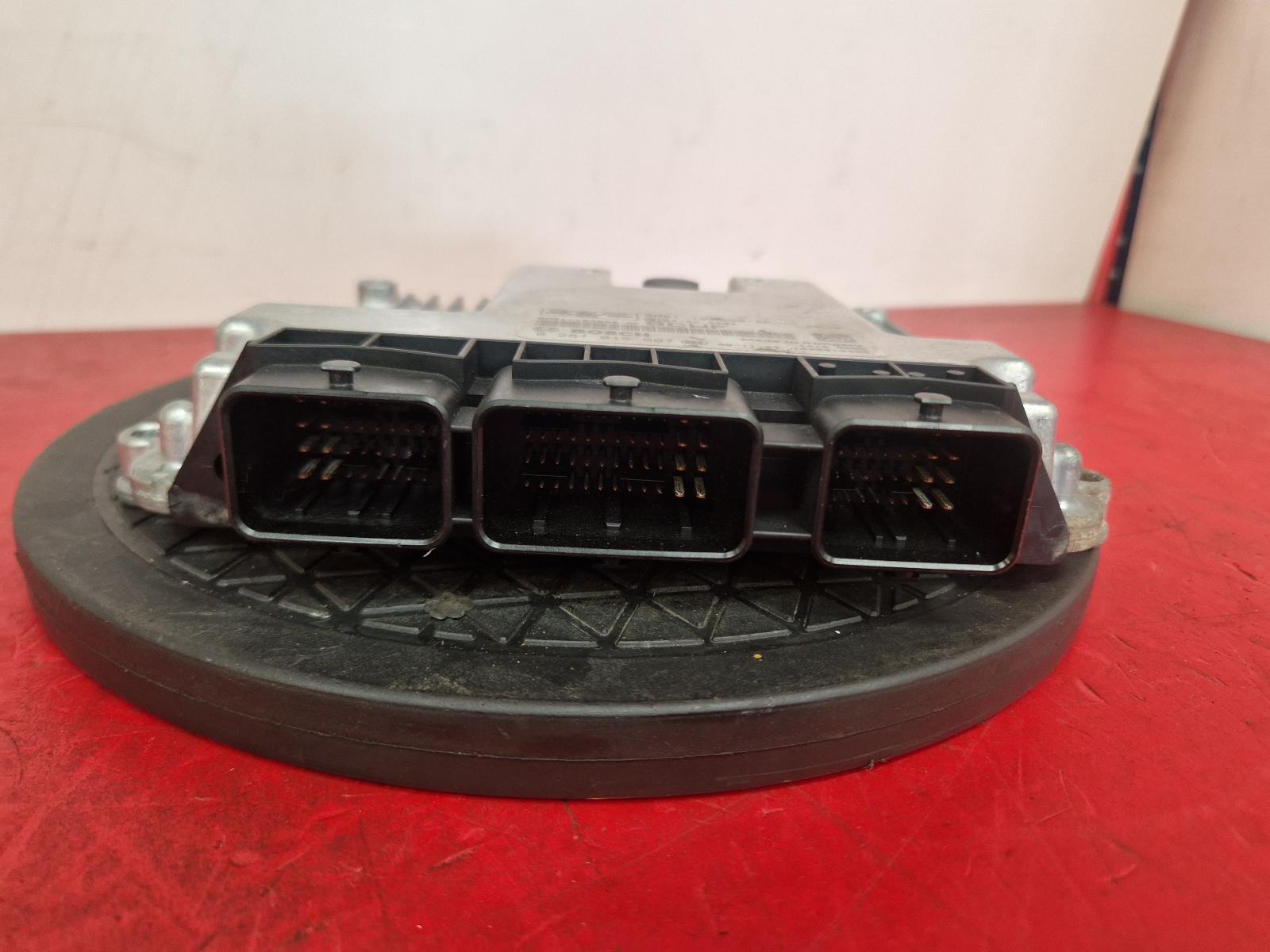 View Auto part ECU Ford Focus 2010