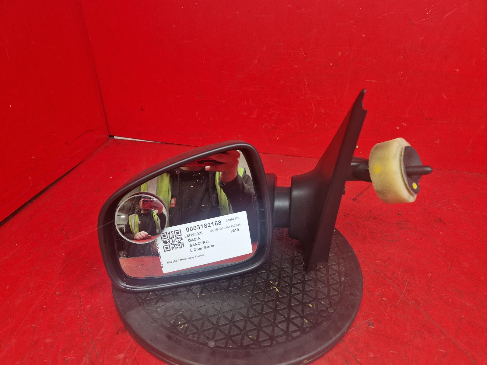 View Auto part L Door Mirror Dacia Sandero 2019