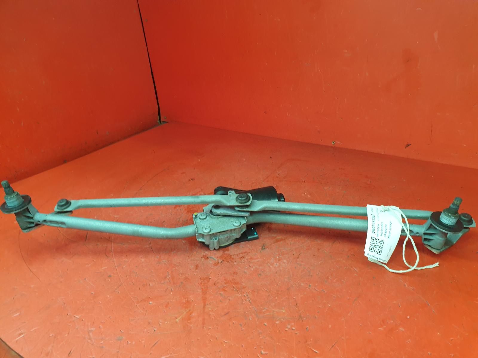 View Auto part Wiper Linkage Mercedes Sprinter 2020