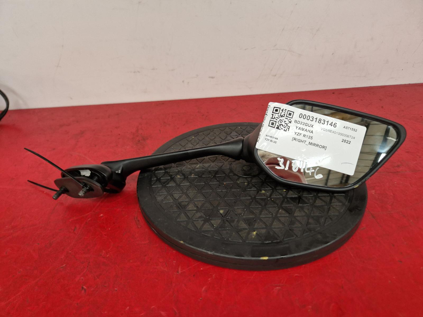 View Auto part Right Mirror Yamaha Yzf R125 2022
