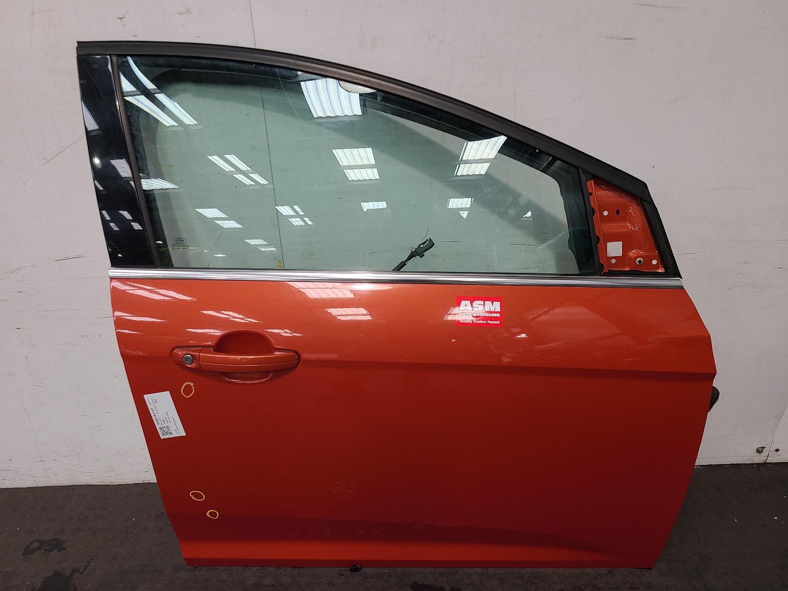 View Auto part R Front Door Ford Focus 2011