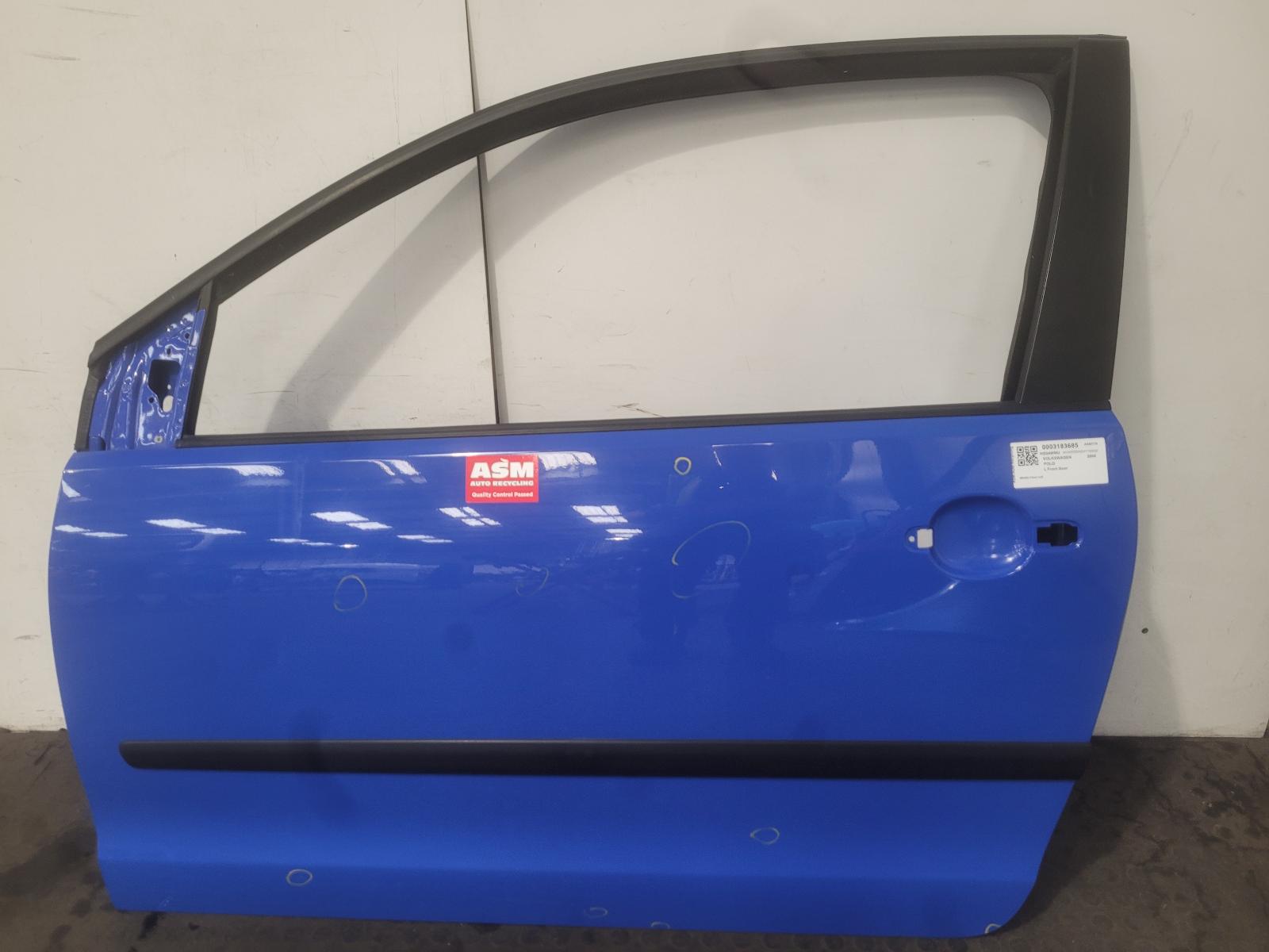 View Auto part L Front Door Volkswagen Polo 2004