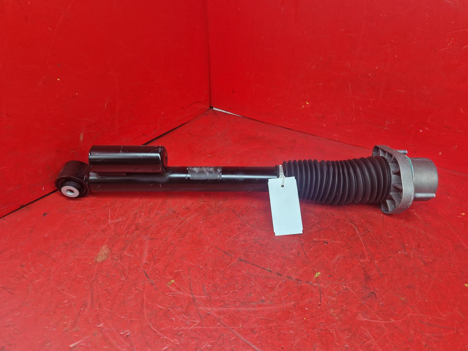View Auto part RR Strut Land Rover Defender 2023