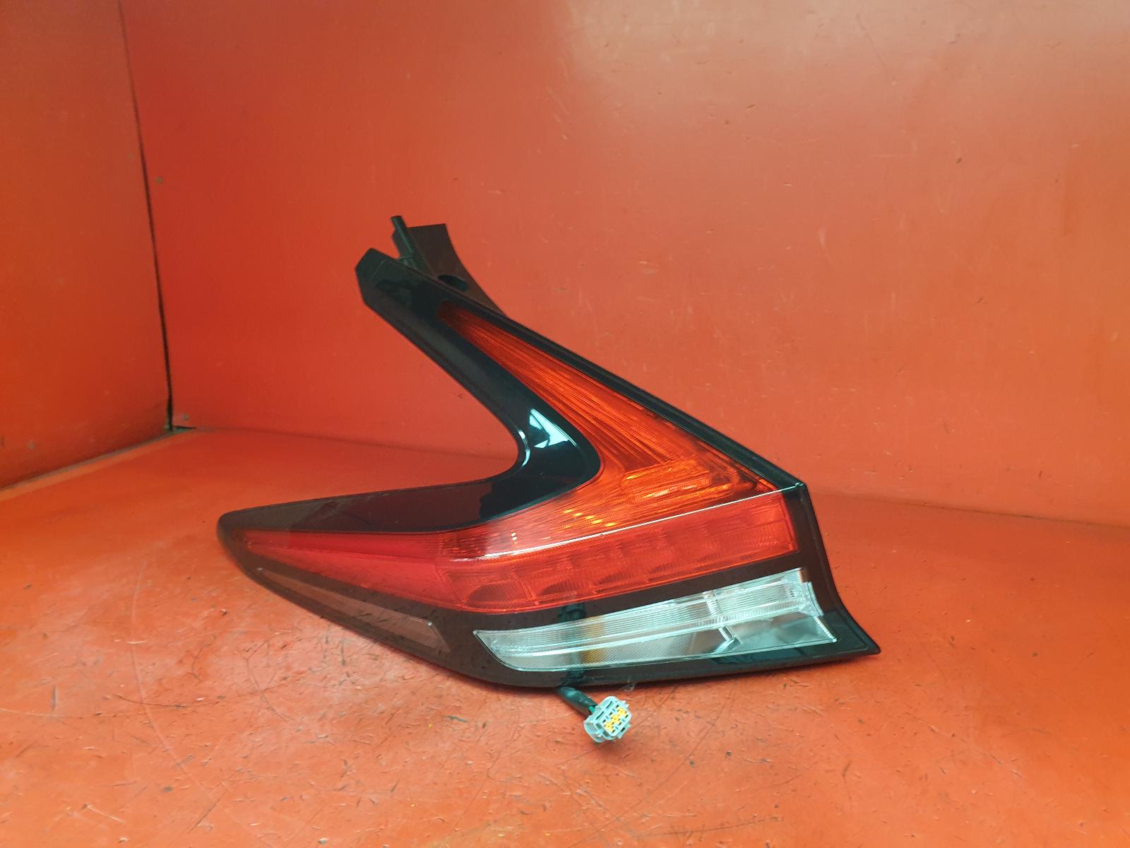 View Auto part L Taillight Nissan Leaf 2024