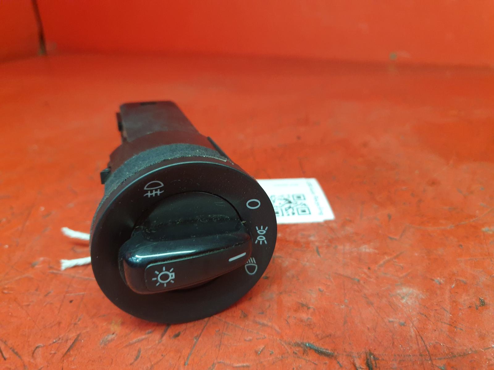 View Auto part Headlight Switch Volkswagen Polo 2010
