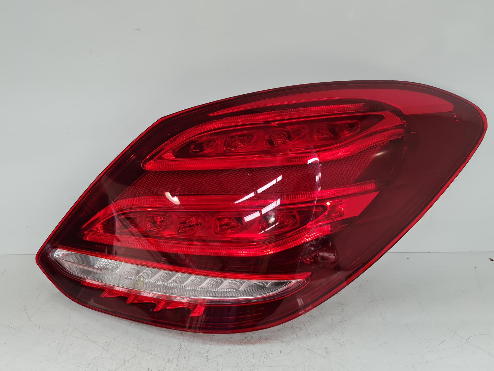 View Auto part R Taillight Mercedes C Class 2016