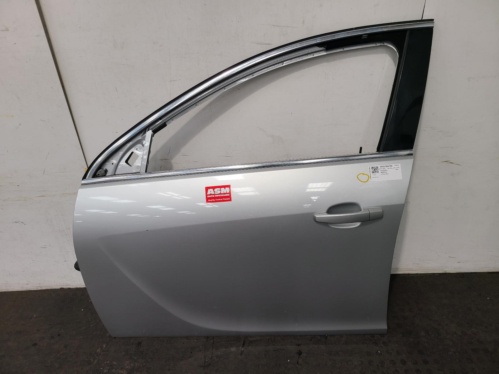 View Auto part L Front Door Vauxhall Insignia 2011