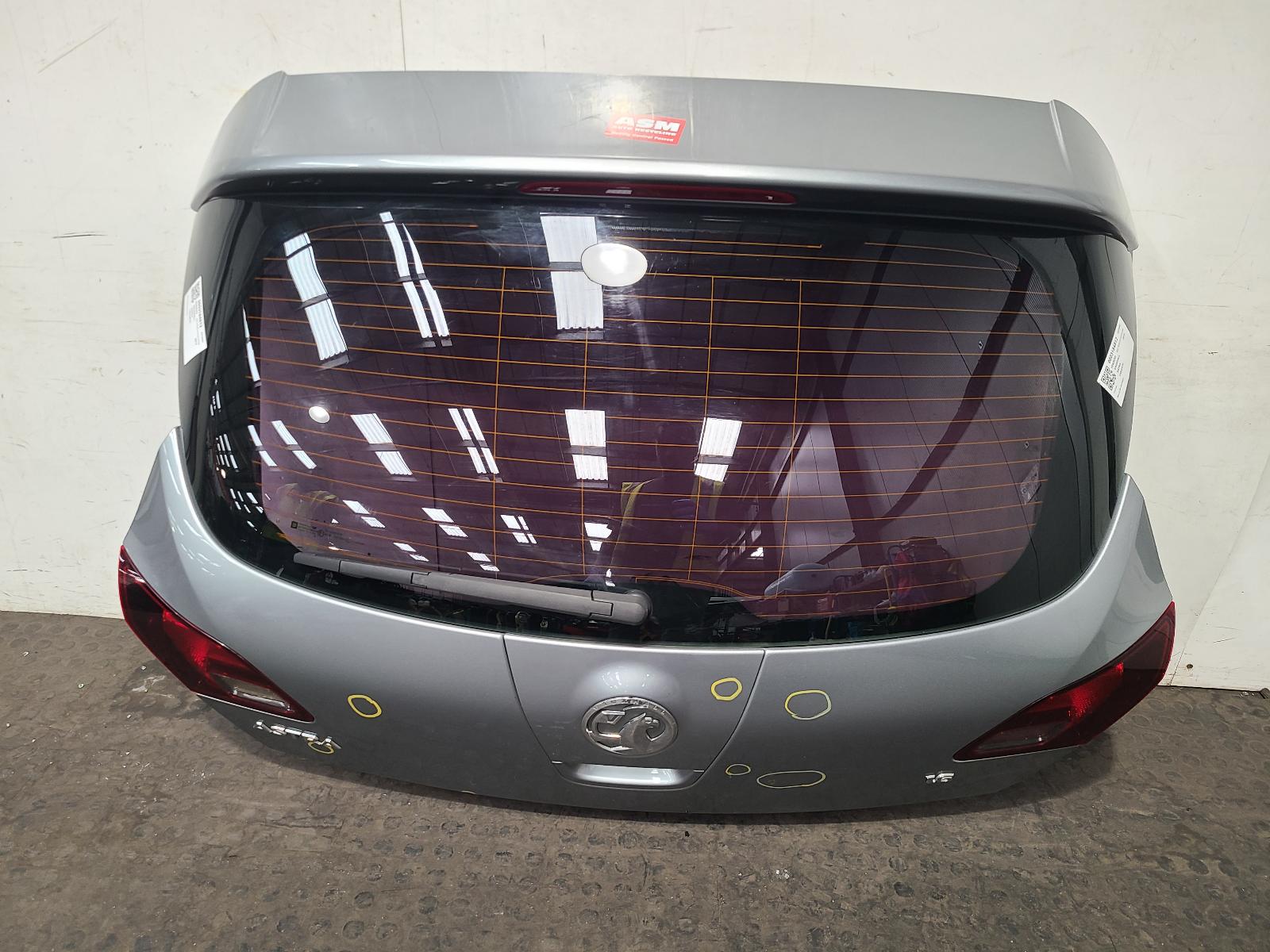 View Auto part Bootlid/Tailgate Vauxhall Astra 2012