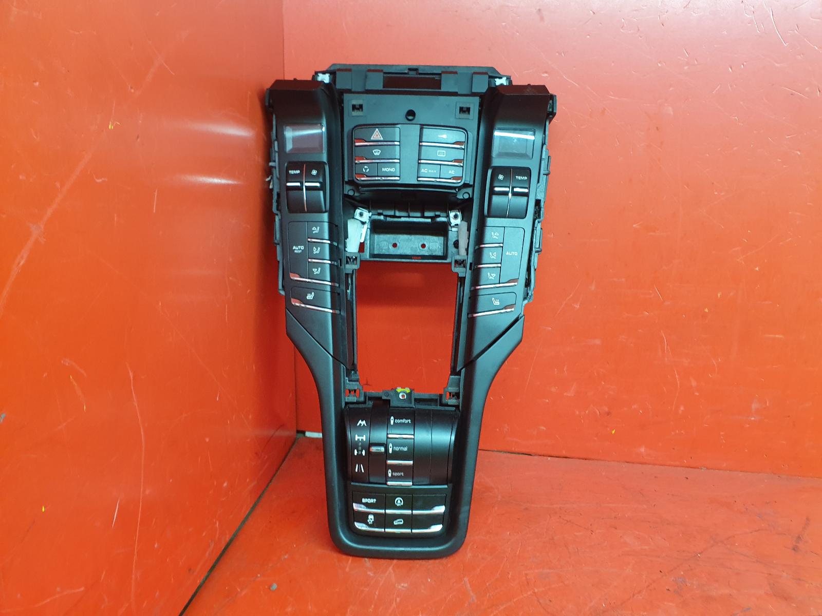 View Auto part Heater/AC Controller Porsche Cayenne 2010