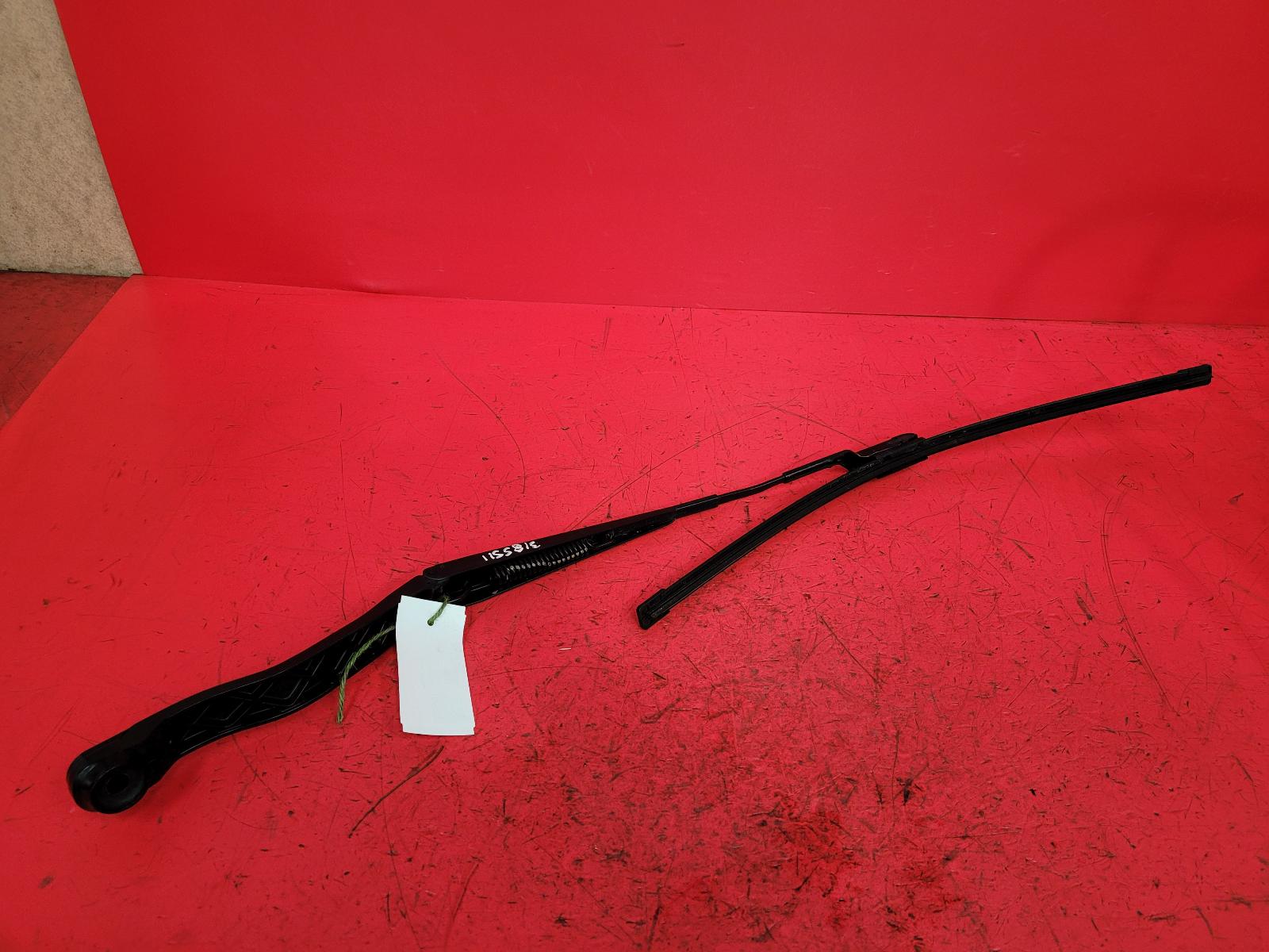 View Auto part Wiper Arm Land Rover Discovery 2018