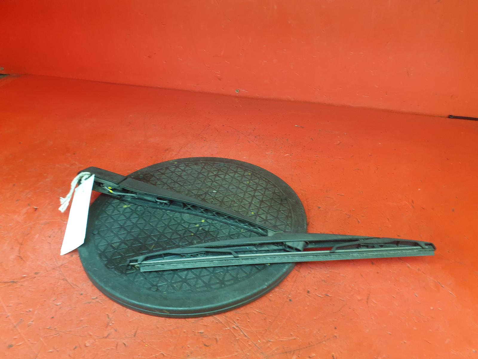 View Auto part Wiper Arm Vauxhall Zafira 2013