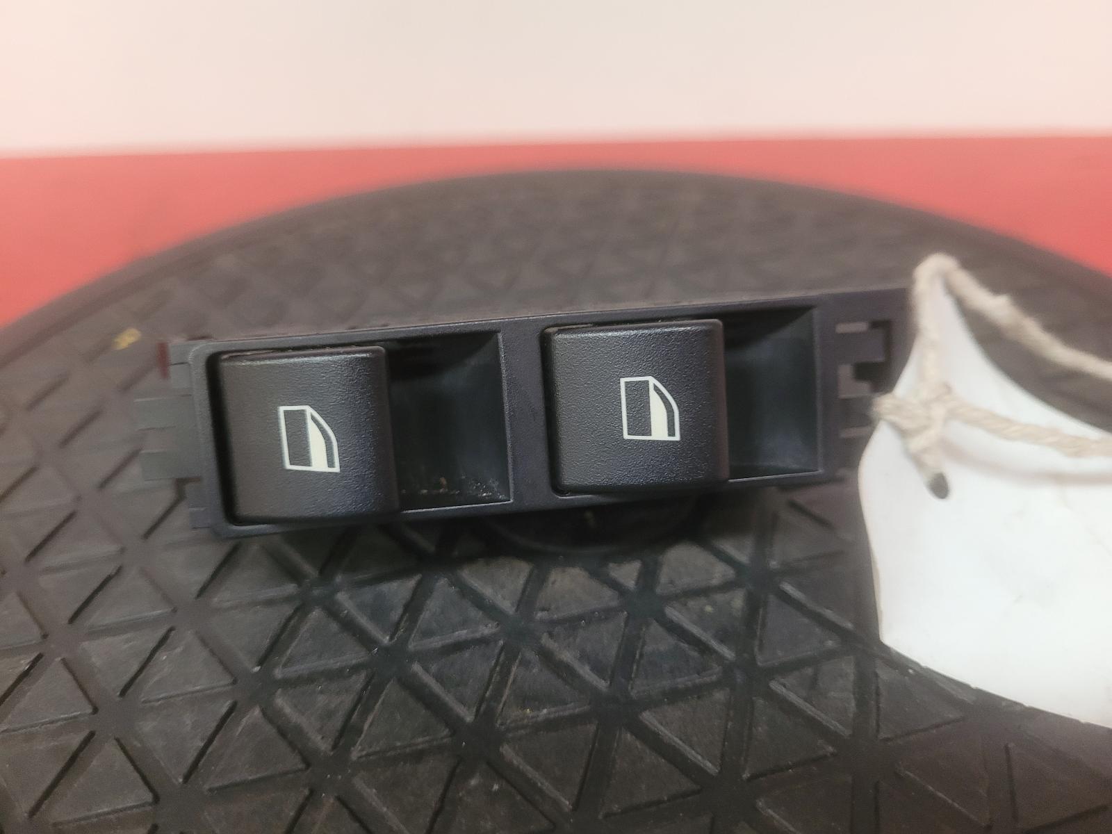 View Auto part Elect. Window Switch Bmw 3 Series 2003