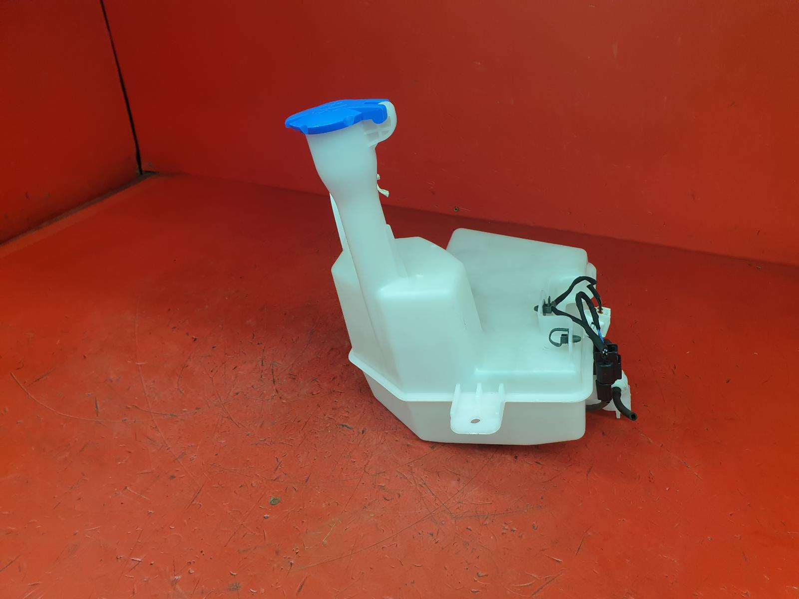 View Auto part Washer Bottle Ssangyong Rexton 2018