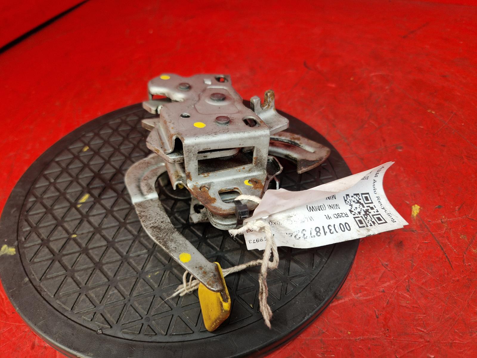 View Auto part Bonnet Latch Mini (bmw) Mini 2003