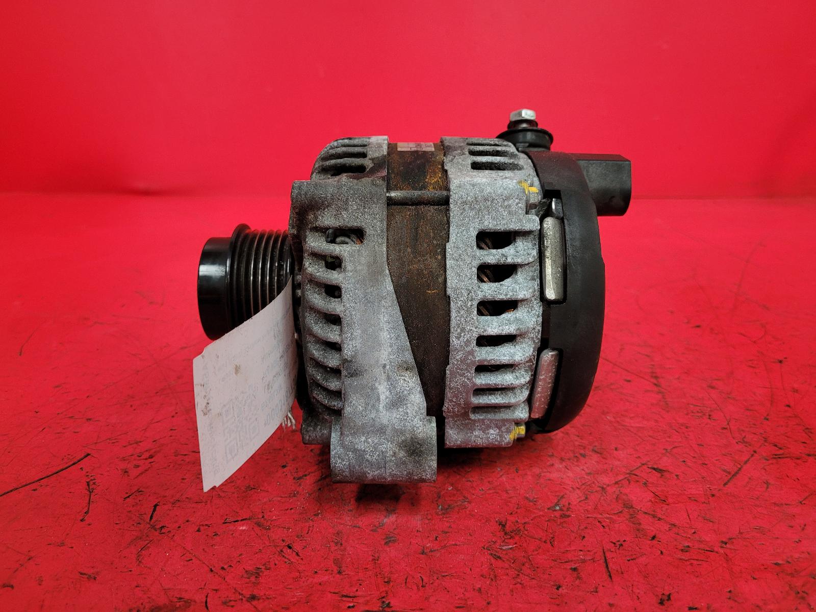 View Auto part Alternator Land Rover Range Rover Velar 2018
