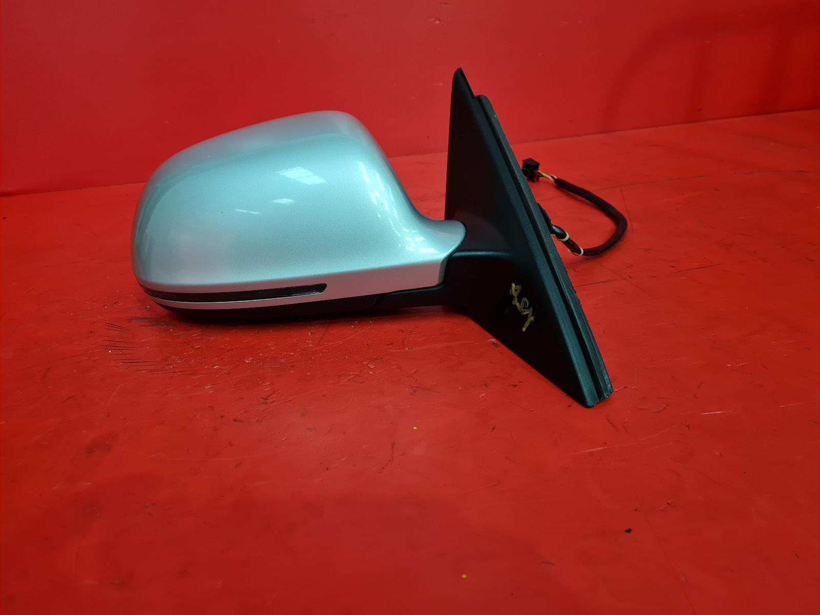 View Auto part R Door Mirror Audi A4 2008