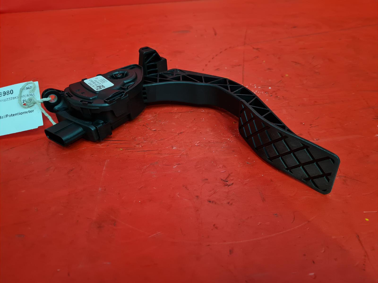 View Auto part Pedal Potentiometer Audi A4 2008